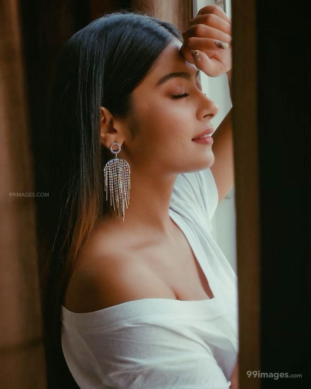 Krishna Mukherjee HD Wallpaper (Desktop Background / Android / iPhone) (1080p, 4k) (1080x1350)