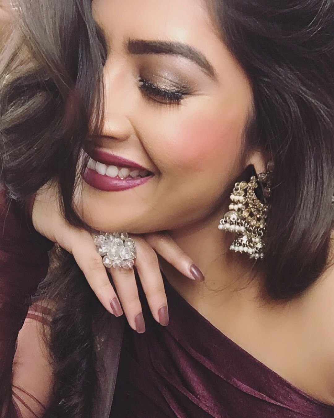 Instagram post by Krishna Mukherjee • Feb 5, 2018 at 10:42am UTC. Bride shoes, Stylish girl, Beautiful jewelry