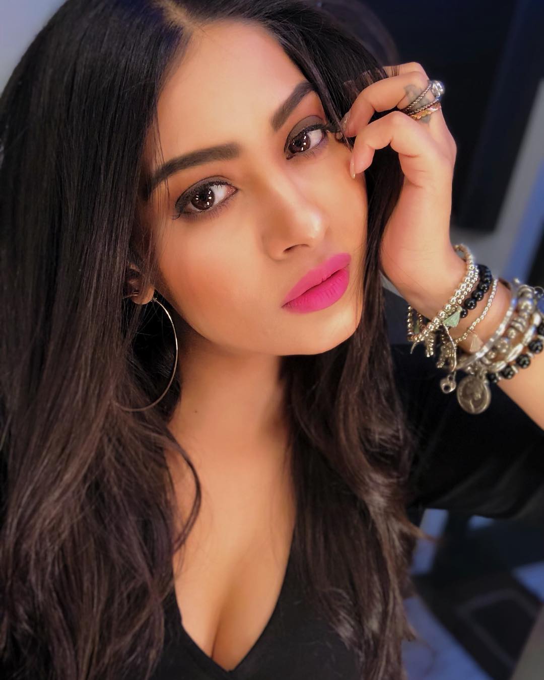 Naagin 3 LEAKED Shoot PICS! Bela Mahir Taamsi Surbhi Jyoti, Pearl V Puri & Krishna Mukherjee Post Leap And Incarnation!. Naagin 3 LEAKED Shoot PICS! Bela, Mahir & Grown Up Taamsi Aka Krishna Mukherjee