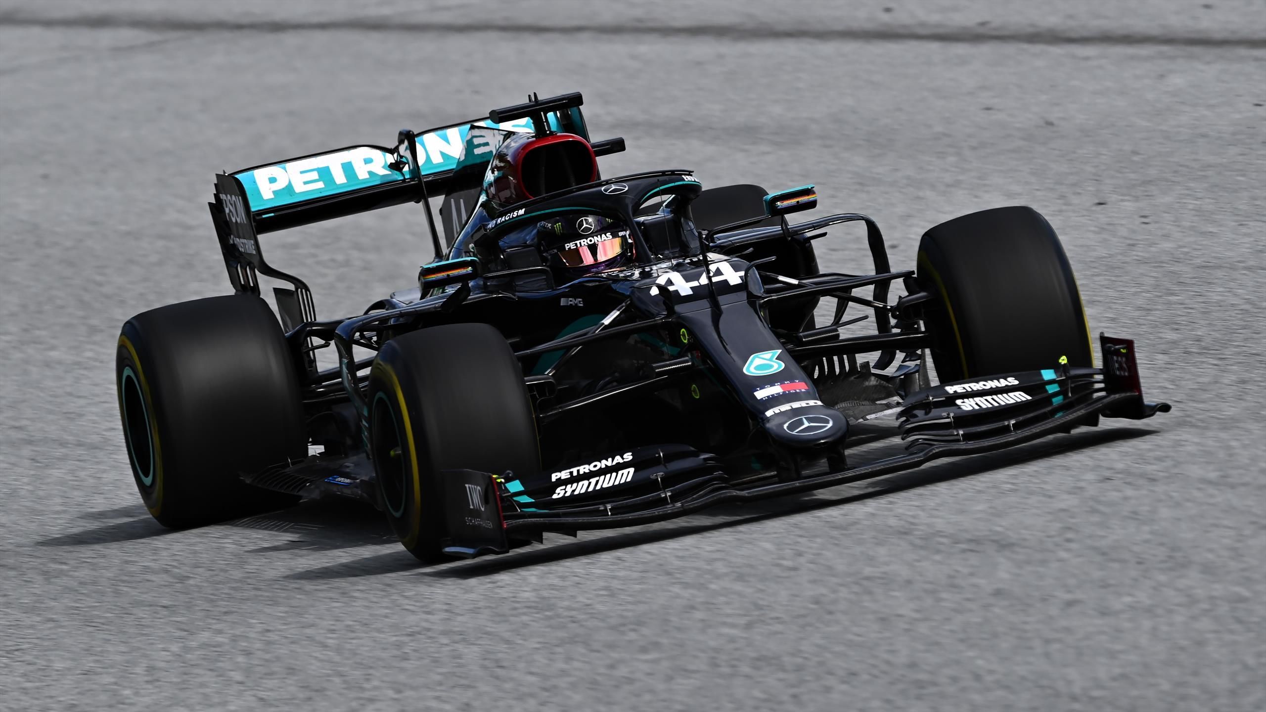 Lewis Hamilton makes a statement as F1 gets back on track