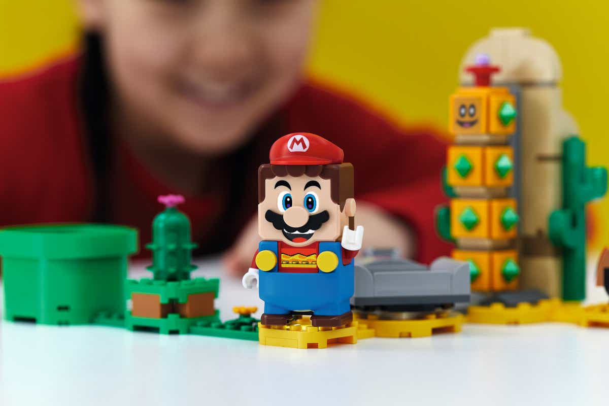 The LEGO Group and Nintendo reveal full product range for new LEGO® Super Mario™ play experience us.com US