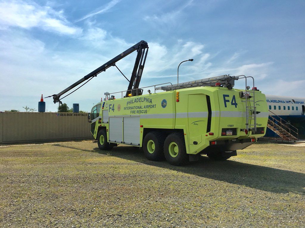 Robert Corrigan today for #ARFF, High Reach Extendable Turret (HRET) confidence course. Grateful for teamwork between training and shift officers, and proud of our crew