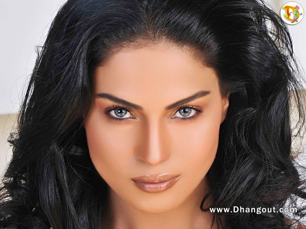 Download Veena Malik Wallpaper, Download Veena Malik Picture Gallery, Download latest Photo of Veena Malik. Veena malik, Bollywood actress, Pregnant