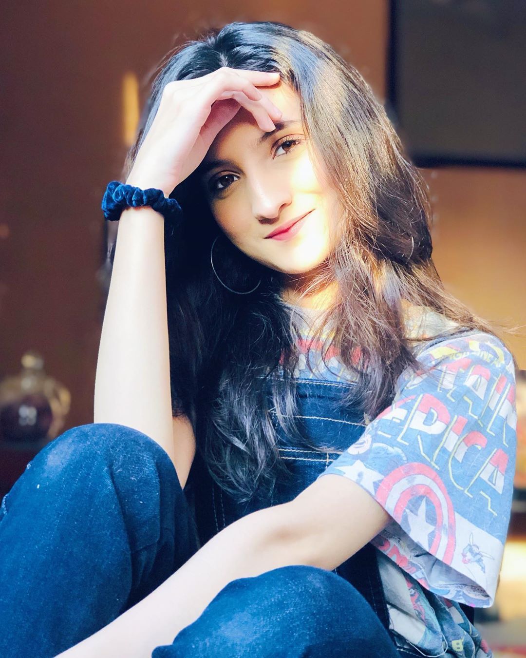 Sitting poses 👈😎🖤💓💝 Location 🥰📸☺️😙 and song #FacebookPage #newpost  #trending #song #viralpost Itz Roshan 💗📸💗💗 #trend 💕 #pose #instagram…  | Instagram