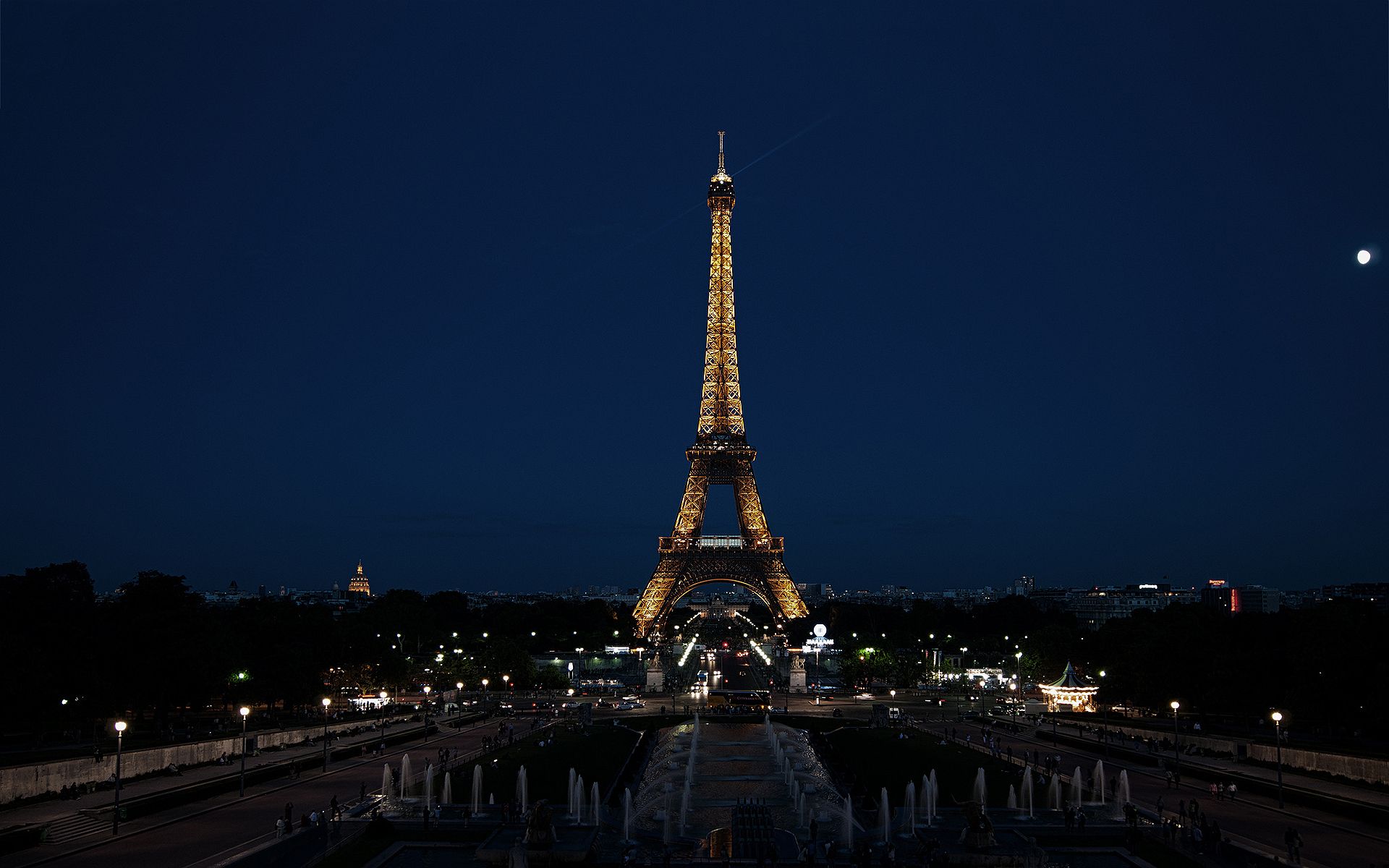 Eiffel Tower wallpaper at Night