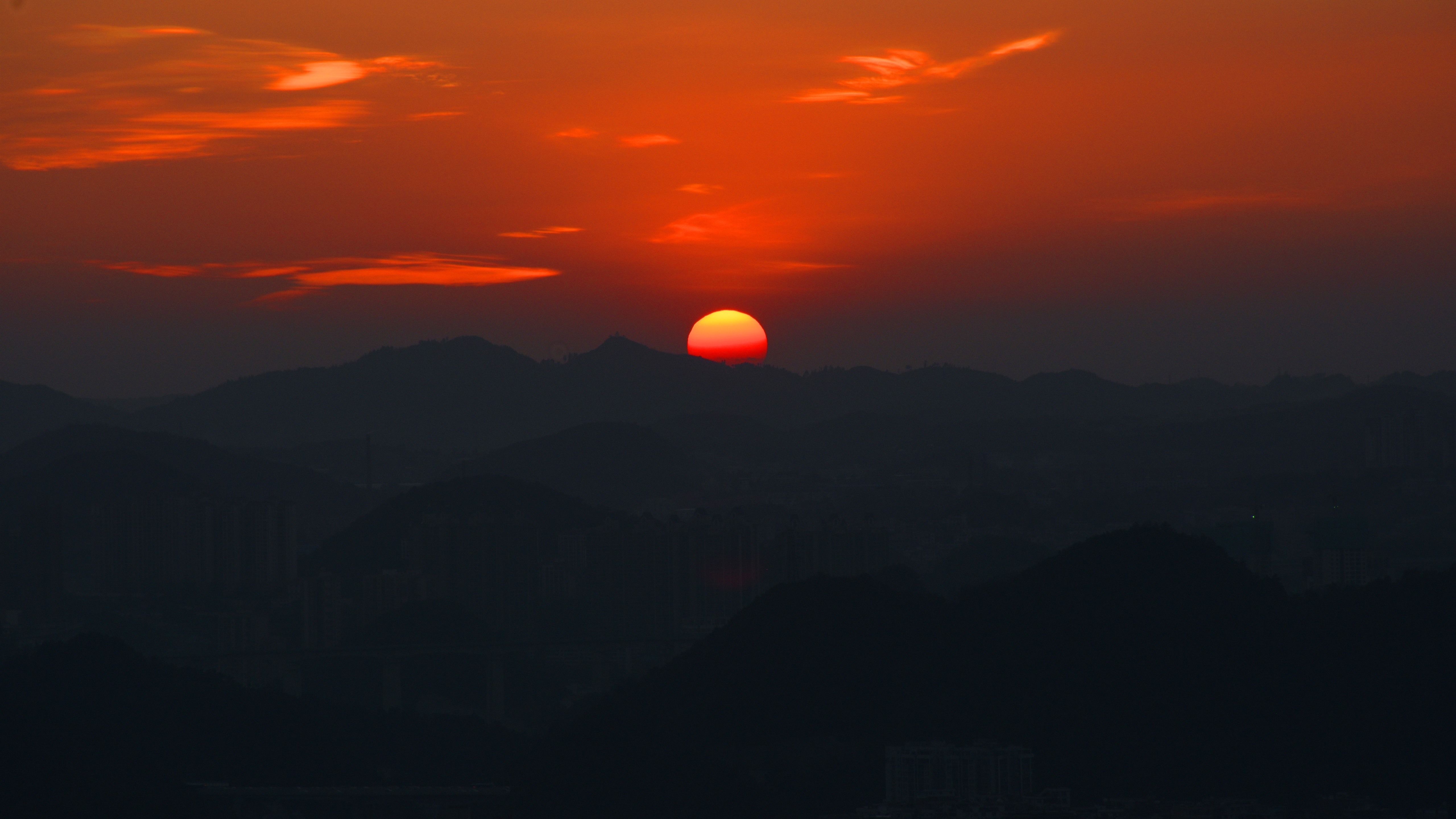Wallpaper Beautiful sunset, mountains, red sun 5120x2880 UHD 5K Picture, Image