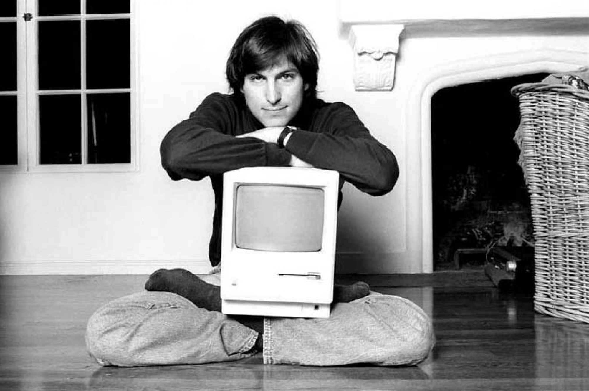 Young Steve Jobs 2000x1328 Wallpaper Download. Wallpaper HD. Steve jobs photo, Steve jobs, Inspirational biography