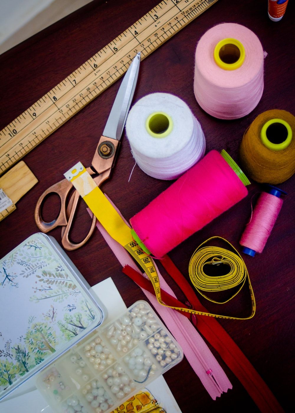 Sewing Picture [HQ]. Download Free Image