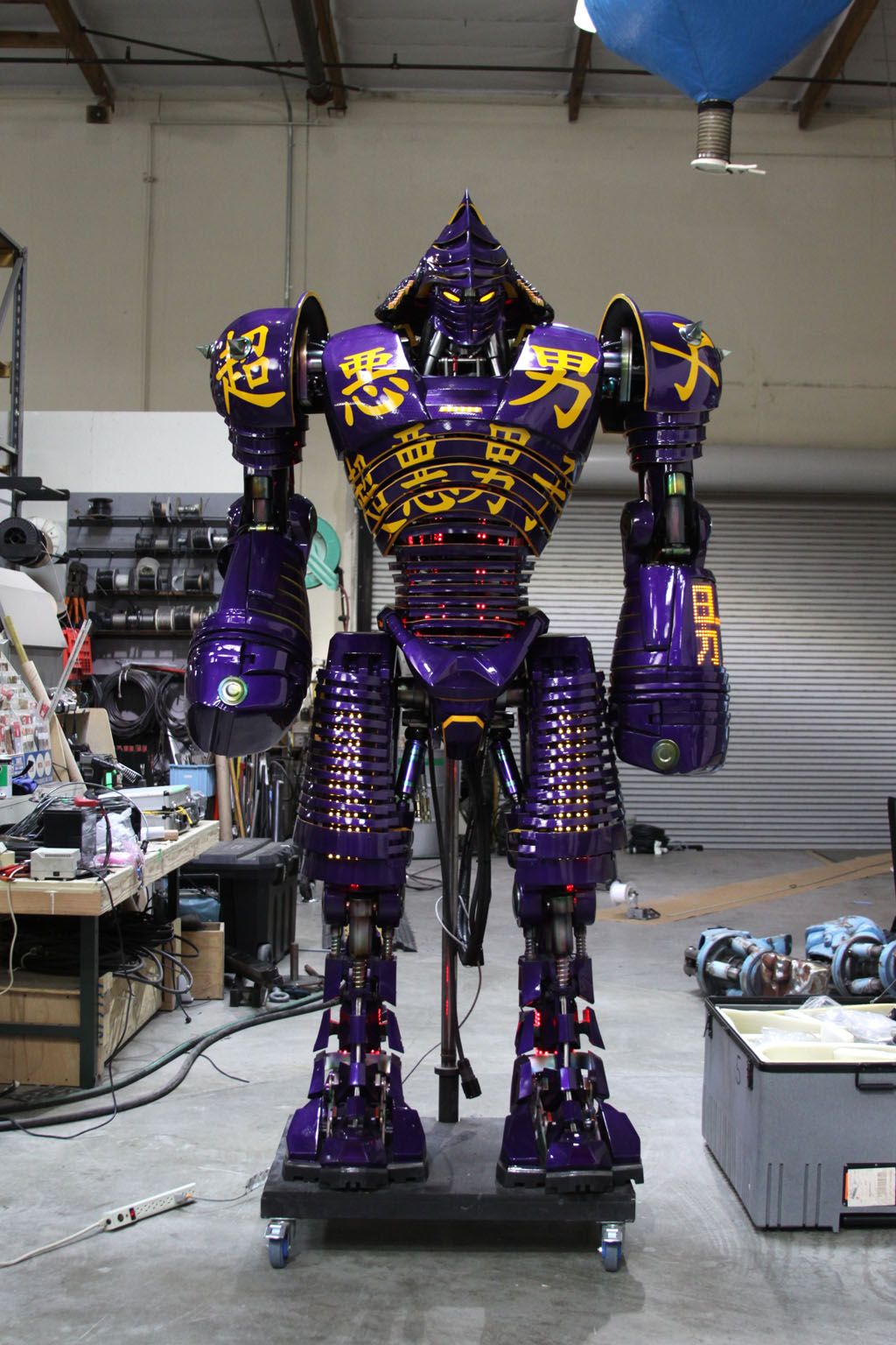 Real Steel Noisy Boy Wallpaper