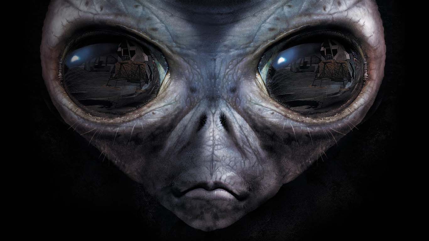 Download wallpaper: alien, big, extraterrestrial, download photo, alien