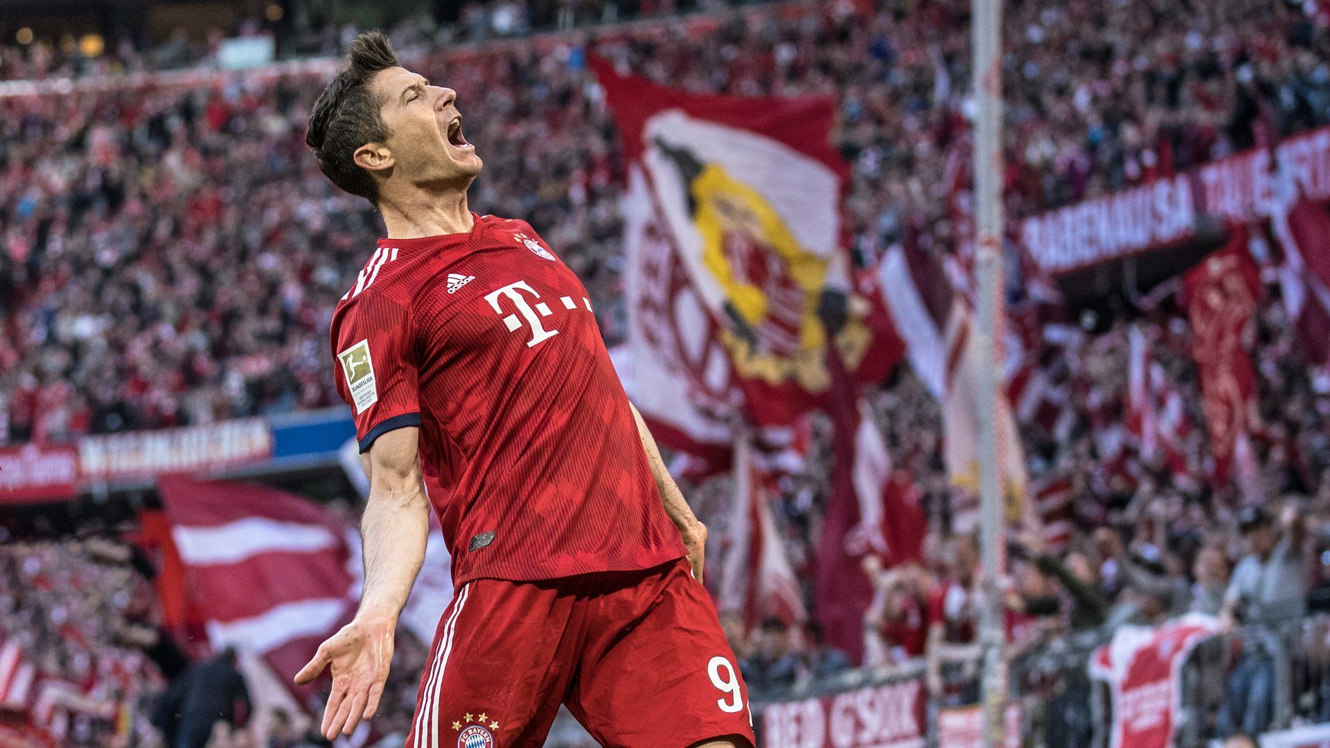 Bundesliga. Is Robert Lewandowski the best striker in the world?
