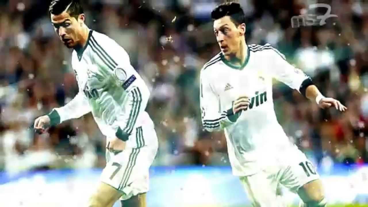 Cristiano Ronaldo Real Madrid - Pictures Mesut Ozil 2012, [alt_image]