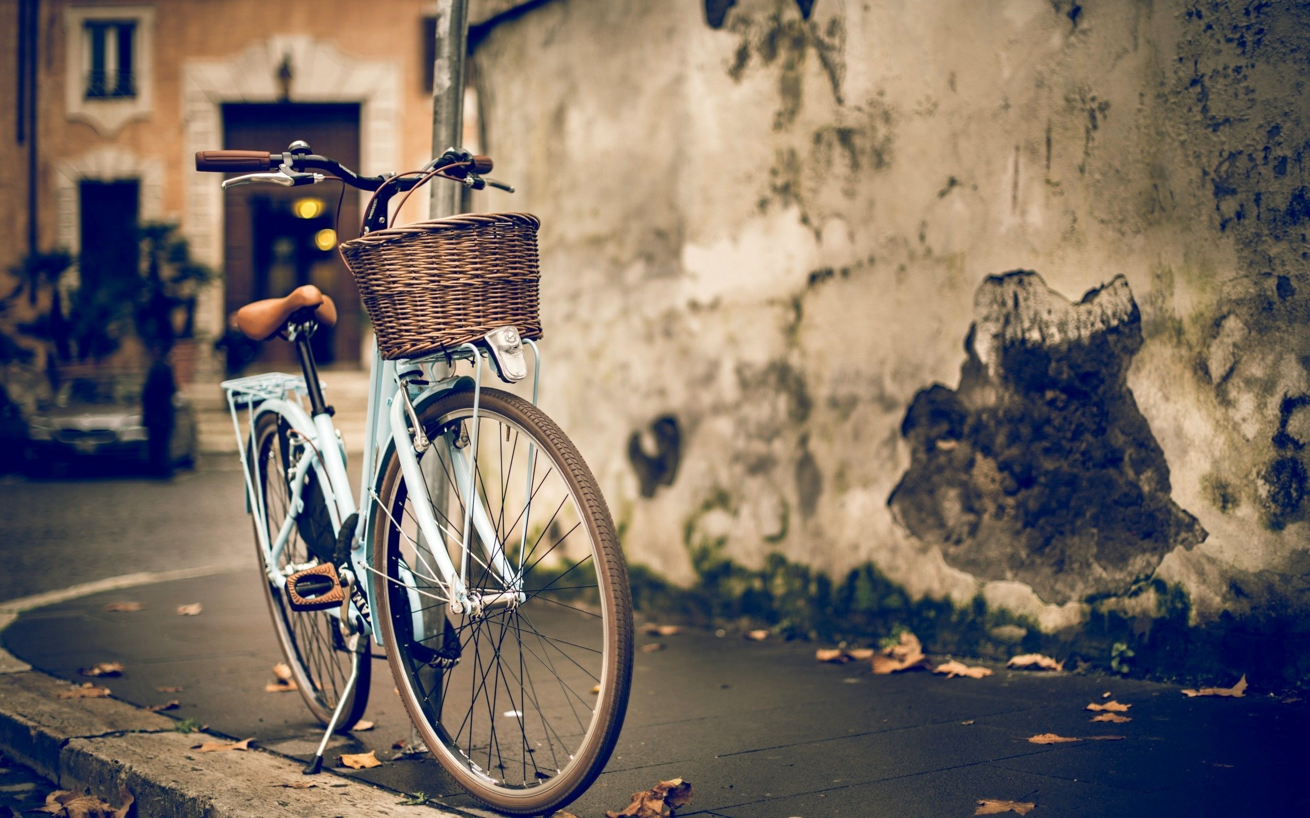 Old Bicycle Wallpaper