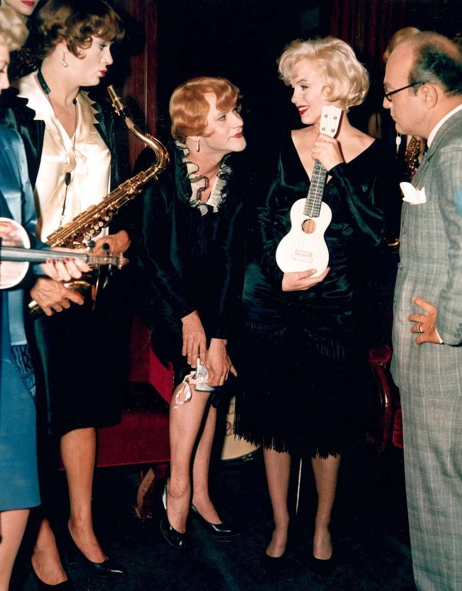 All Dressed Up: Beautiful Color Photo From Behind The Scenes of Some Like It Hot