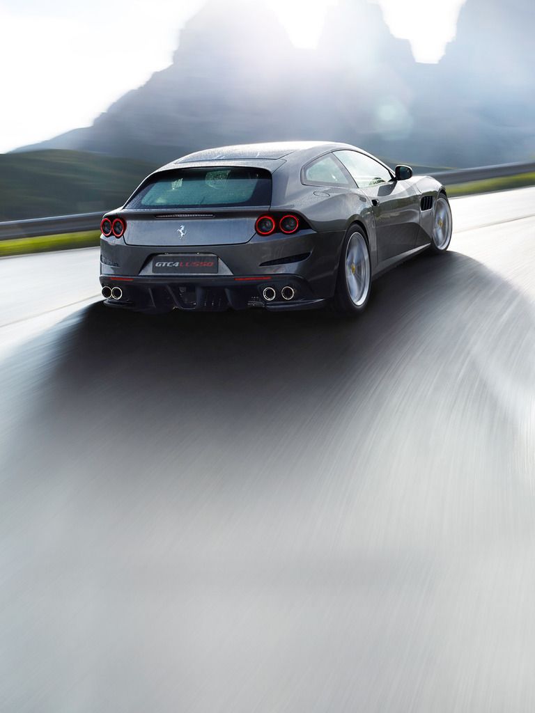 Ferrari GTC4Lusso