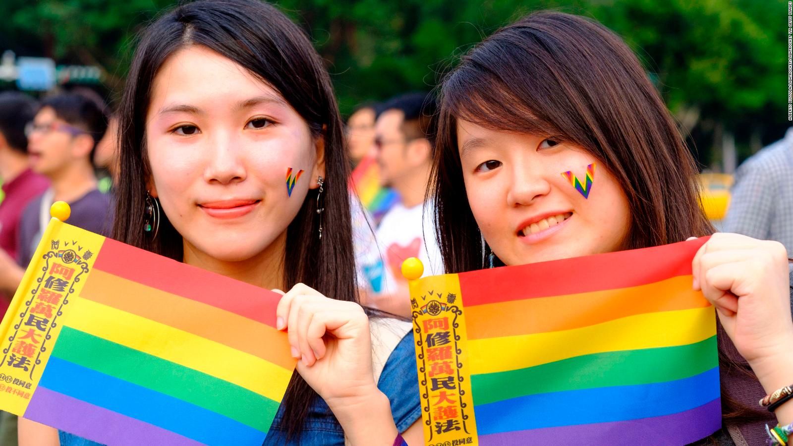 I was married with 2 kids when I realized I'm gay (opinion)