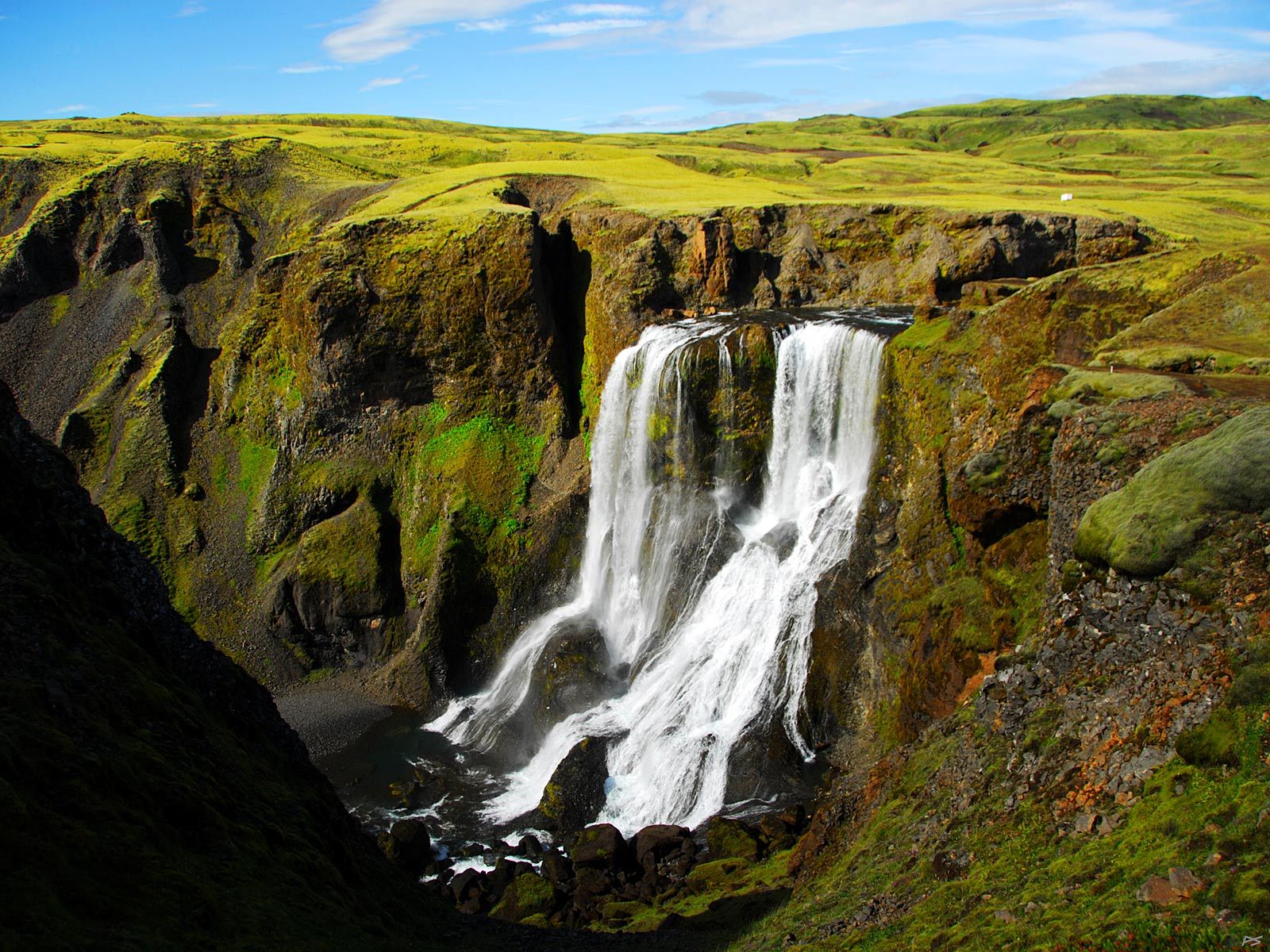 Fagrifoss Waterfall Iceland Wallpapers - Wallpaper Cave