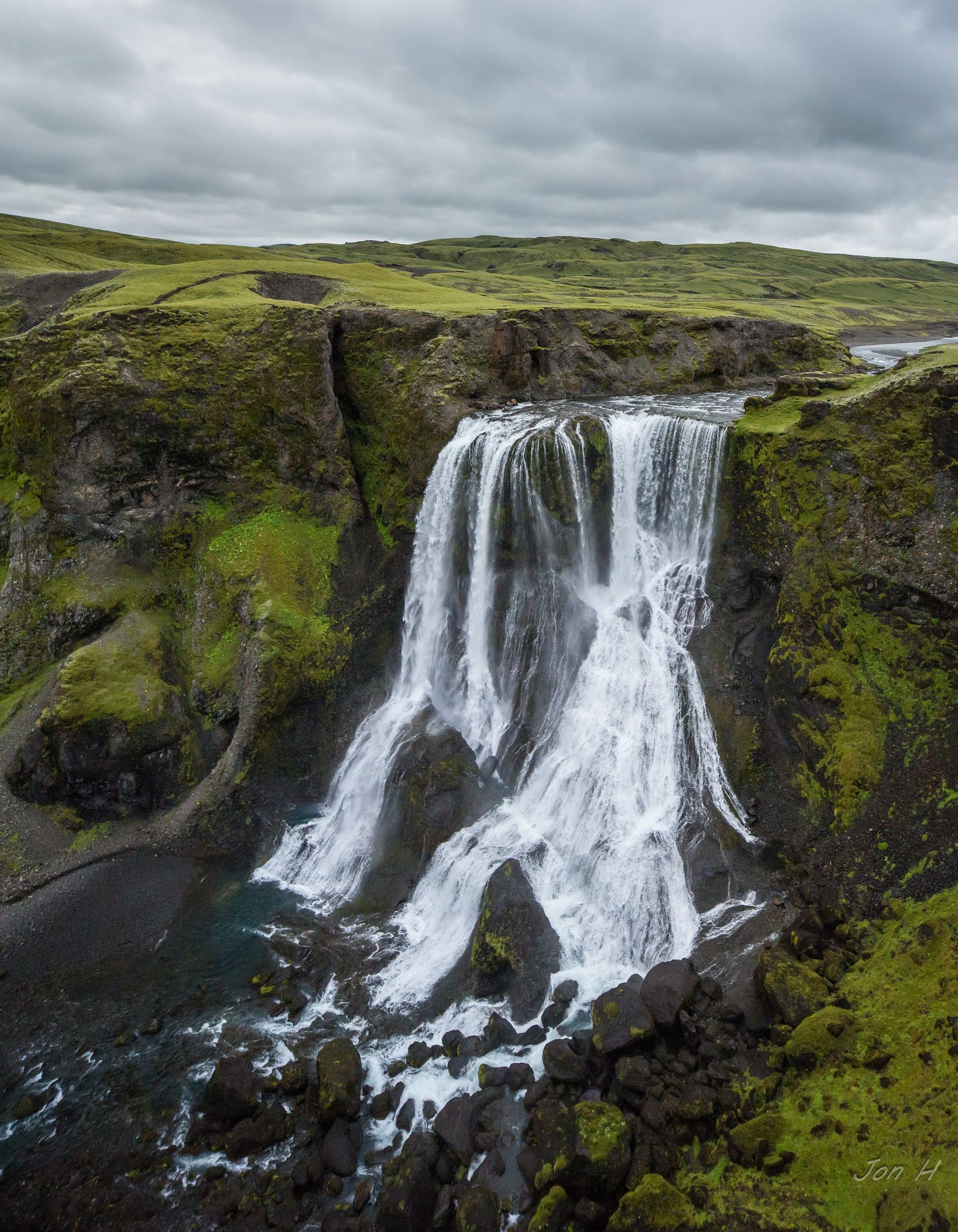 Fagrifoss Waterfall Iceland Wallpapers - Wallpaper Cave