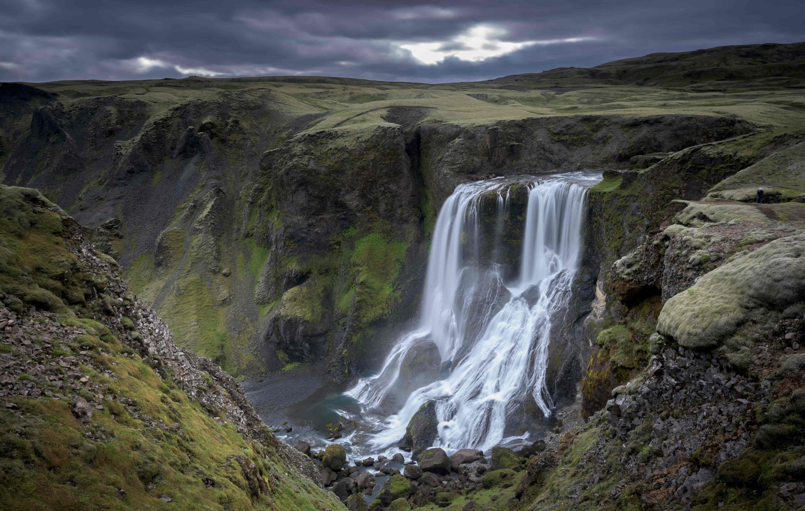 Fagrifoss Waterfall Iceland Wallpapers - Wallpaper Cave