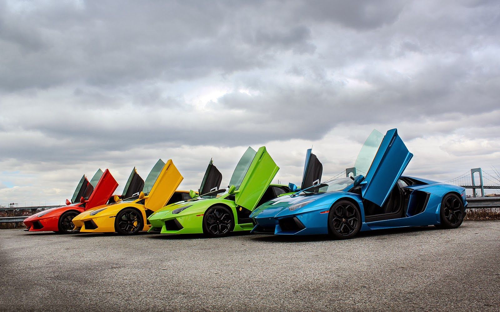 Car Wallpaper High Quality: 4 Lamborghini supercars rainbow