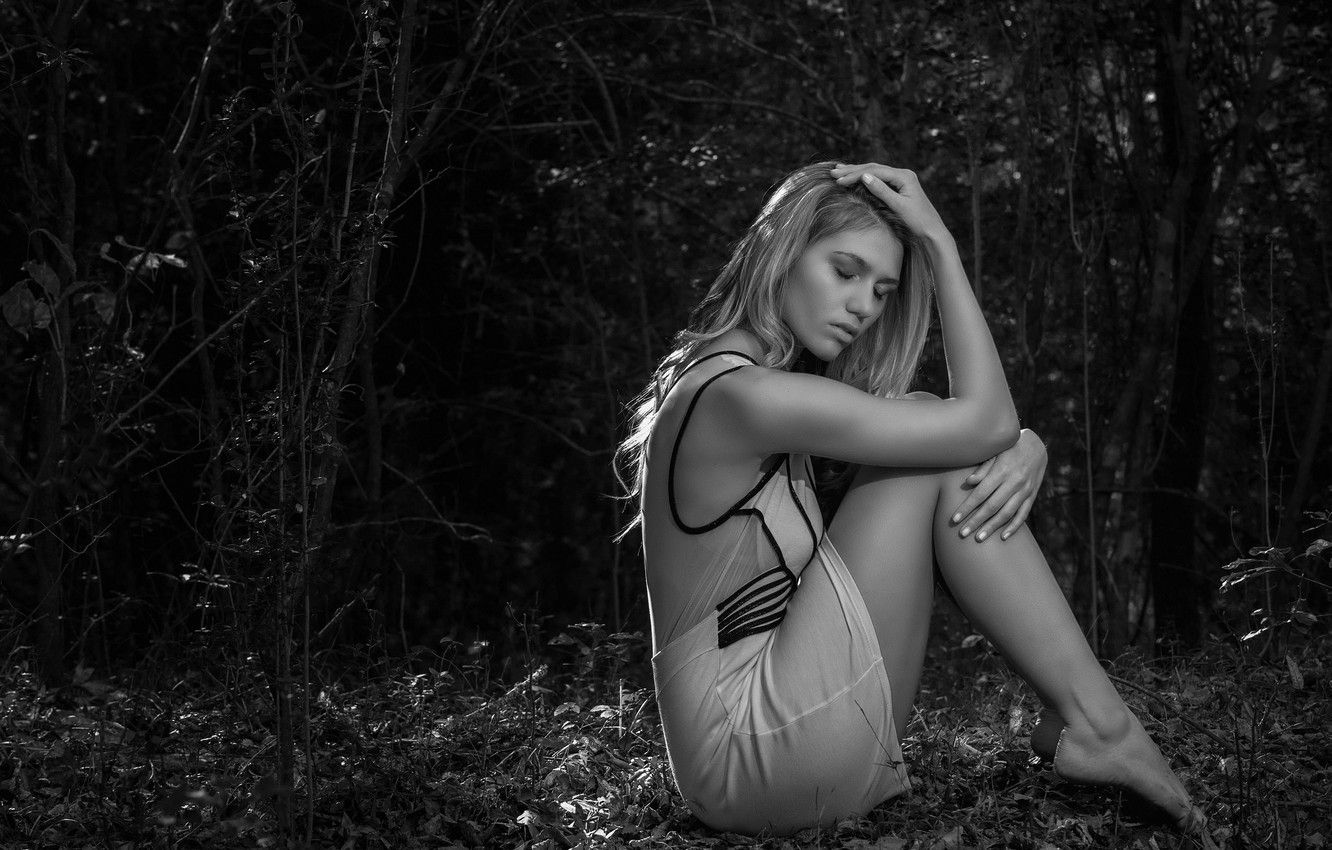 Wallpaper sadness, forest, girl, pose, mood, feet, black and white image for desktop, section девушки