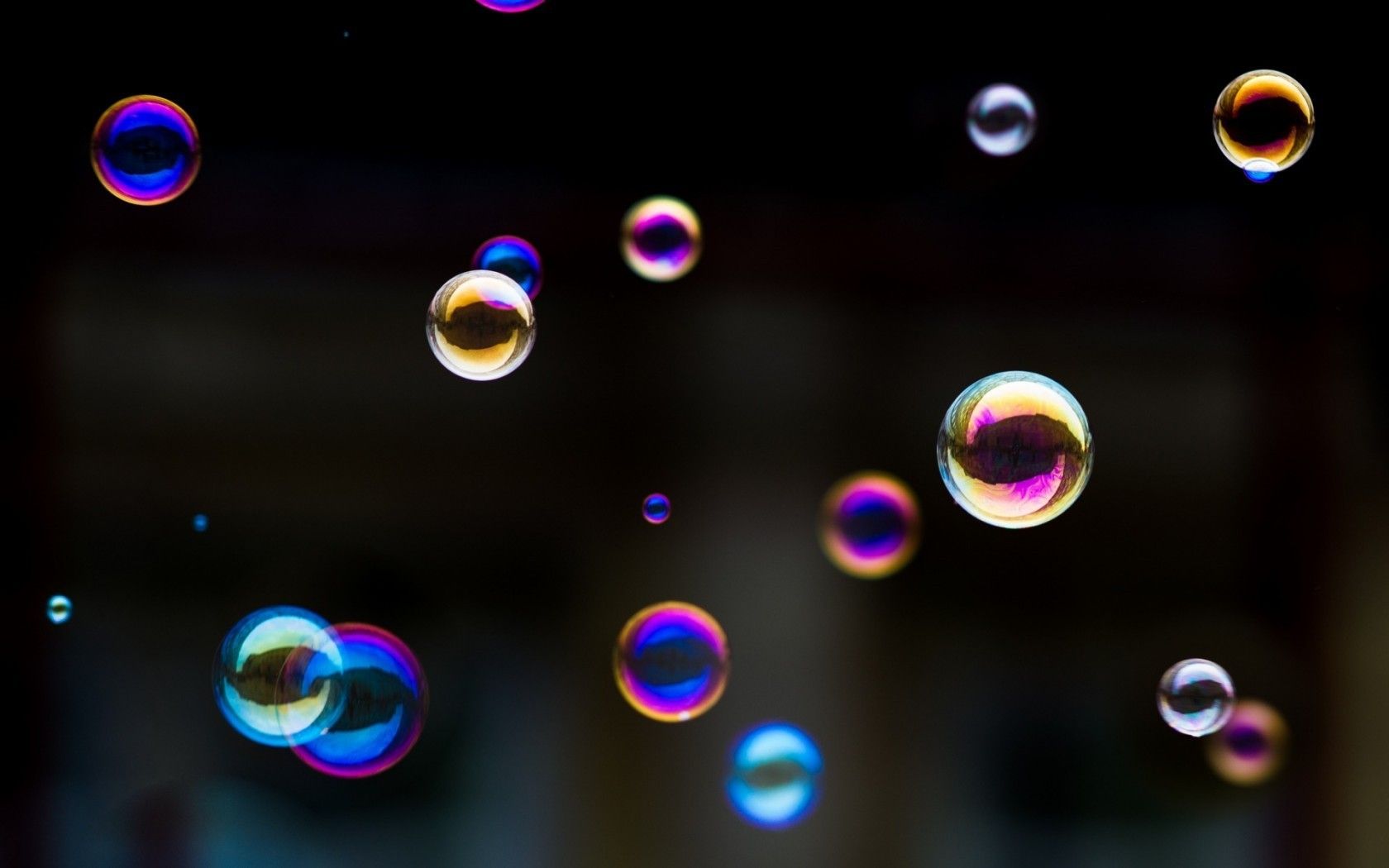 Creative_Wallpaper_Multicolored_bubbles_051971_ (JPEG Image, 1680 × 1050 pixels) (53%). Bubbles photography, Bubbles wallpaper, Soap bubbles