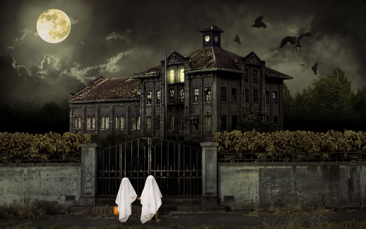 Halloween Scary House Wallpaper in jpg format for free download