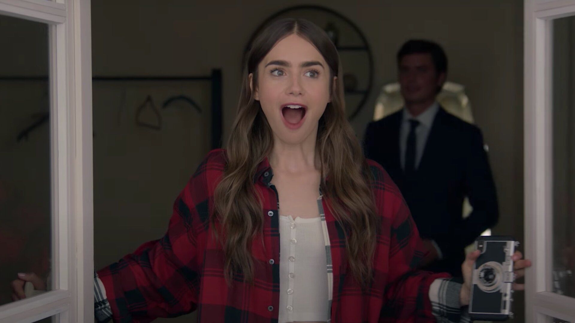 Lily Collins Stars in for Netflix's EMILY IN PARIS From the Creators of SEX IN THE CITY