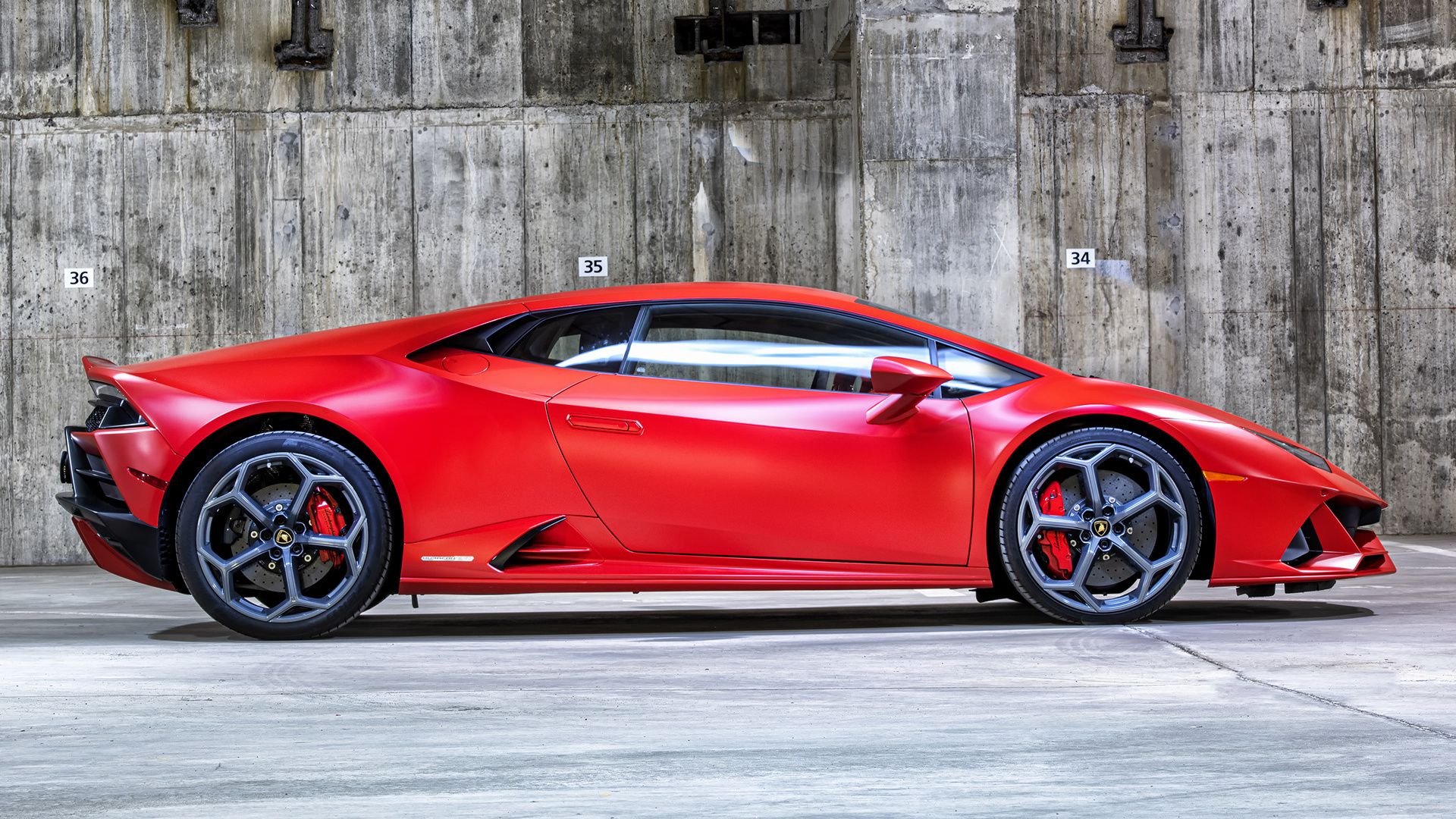 Lamborghini Huracan Evo (US) and HD Image