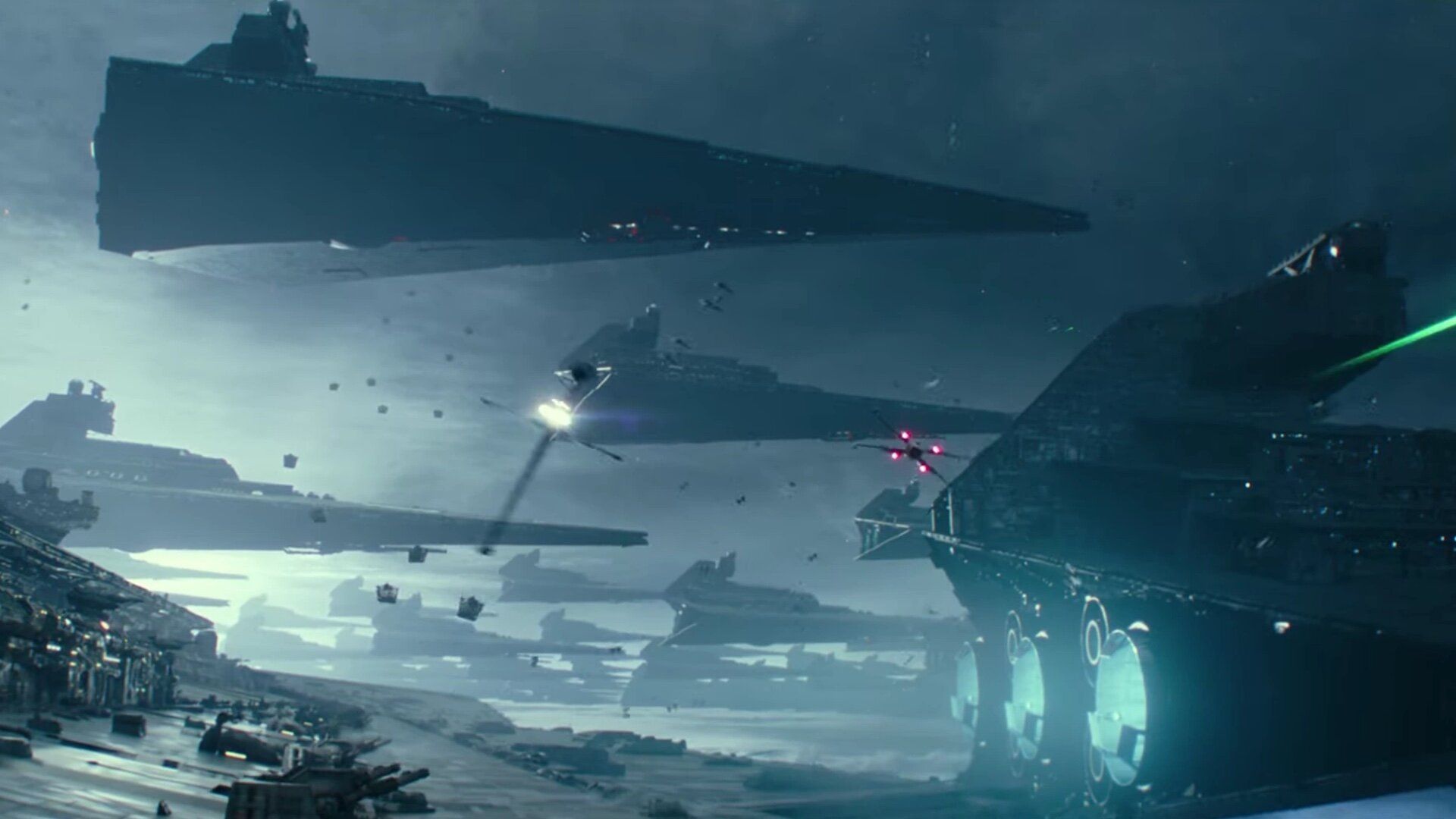 New Info on How Emperor Palpatine Came Back and Built His Star Destroyer Fleet in THE RISE OF SKYWALKER