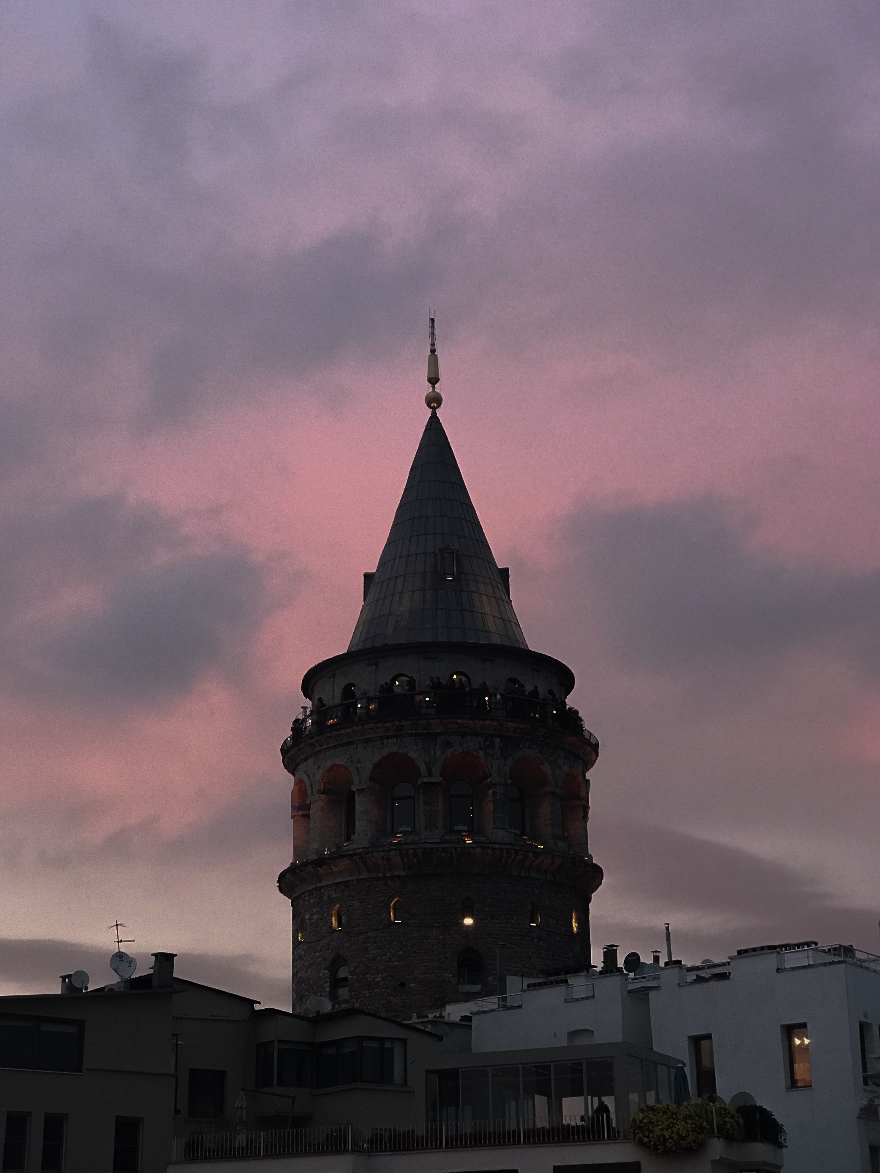 galata #tower #manzara #beauty #wallpaper #istanbul #colors. Istanbul, Duvar kağıtları, Mimari fotoğrafçılık