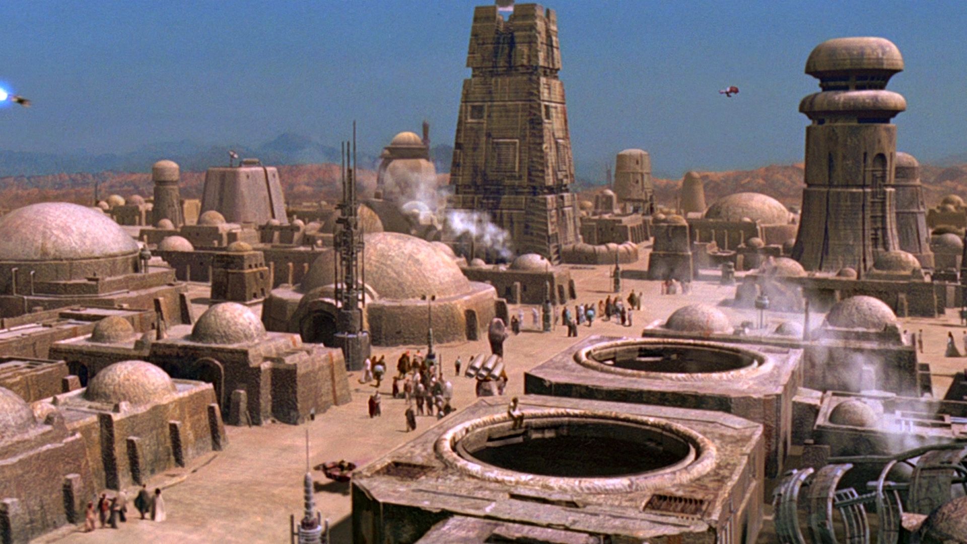 Lucasfilm Was Reportedly Developing a STAR WARS Film That Focused on Mos Eisley