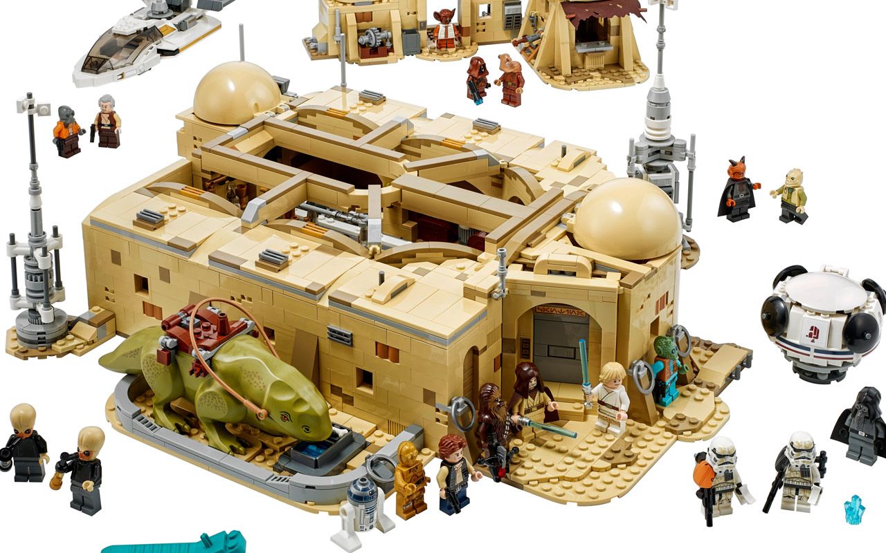 Star Wars Mos Eisley Cantina LEGO Set Finally Goes Full Size YOLO