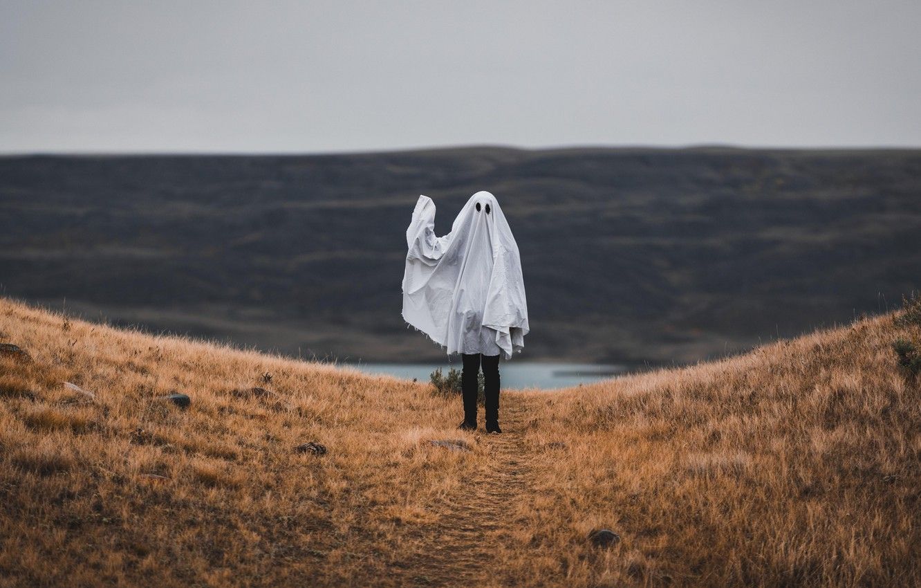 Wallpaper ghost, field, eyes, water, blur, situations, anonymous, horizon, person, cliff, white sheet, strange, isolation, holes, 4k uhd background image for desktop, section ситуации