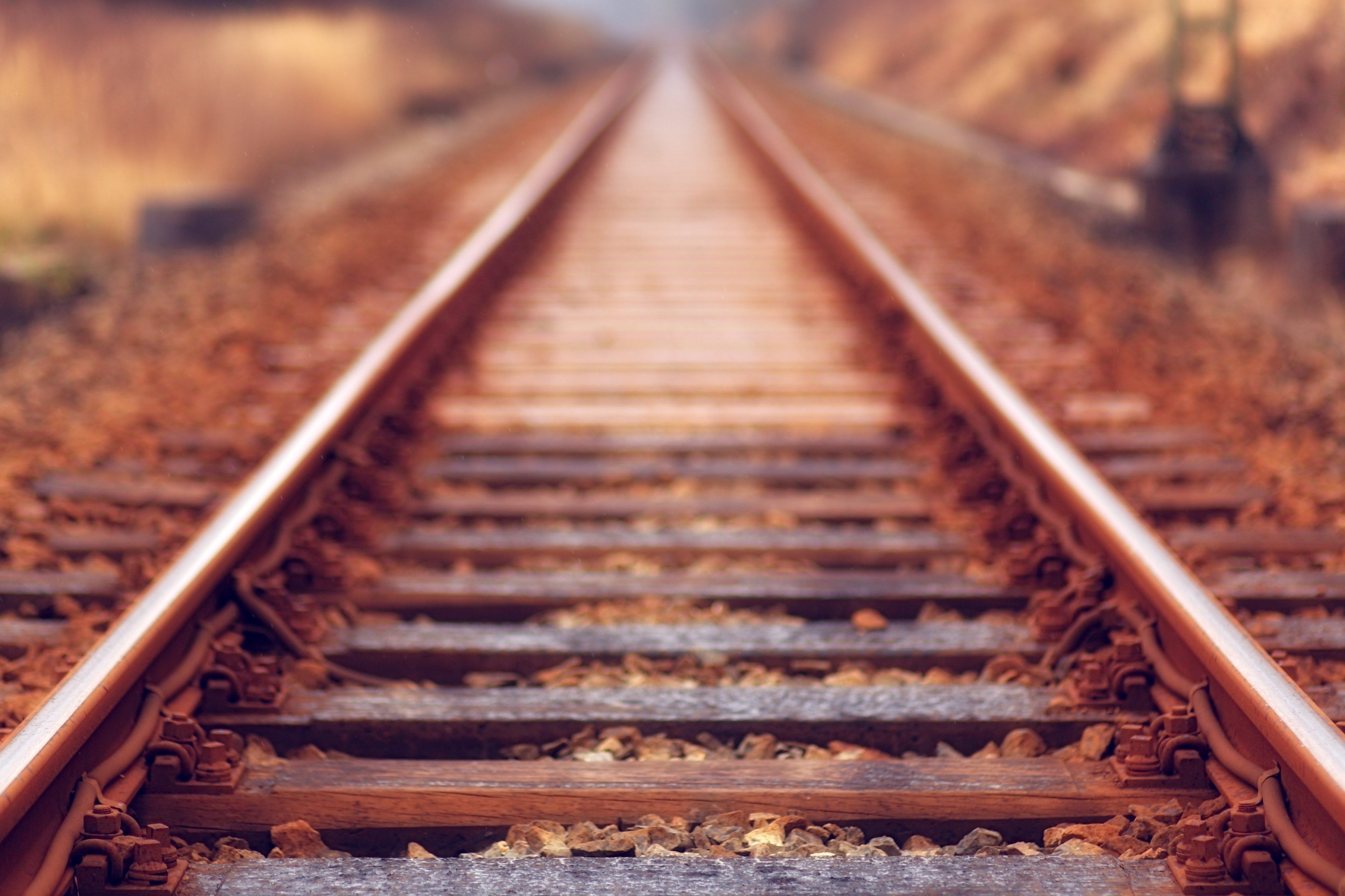 Wallpaper / train track railway rail and track HD 4k wallpaper