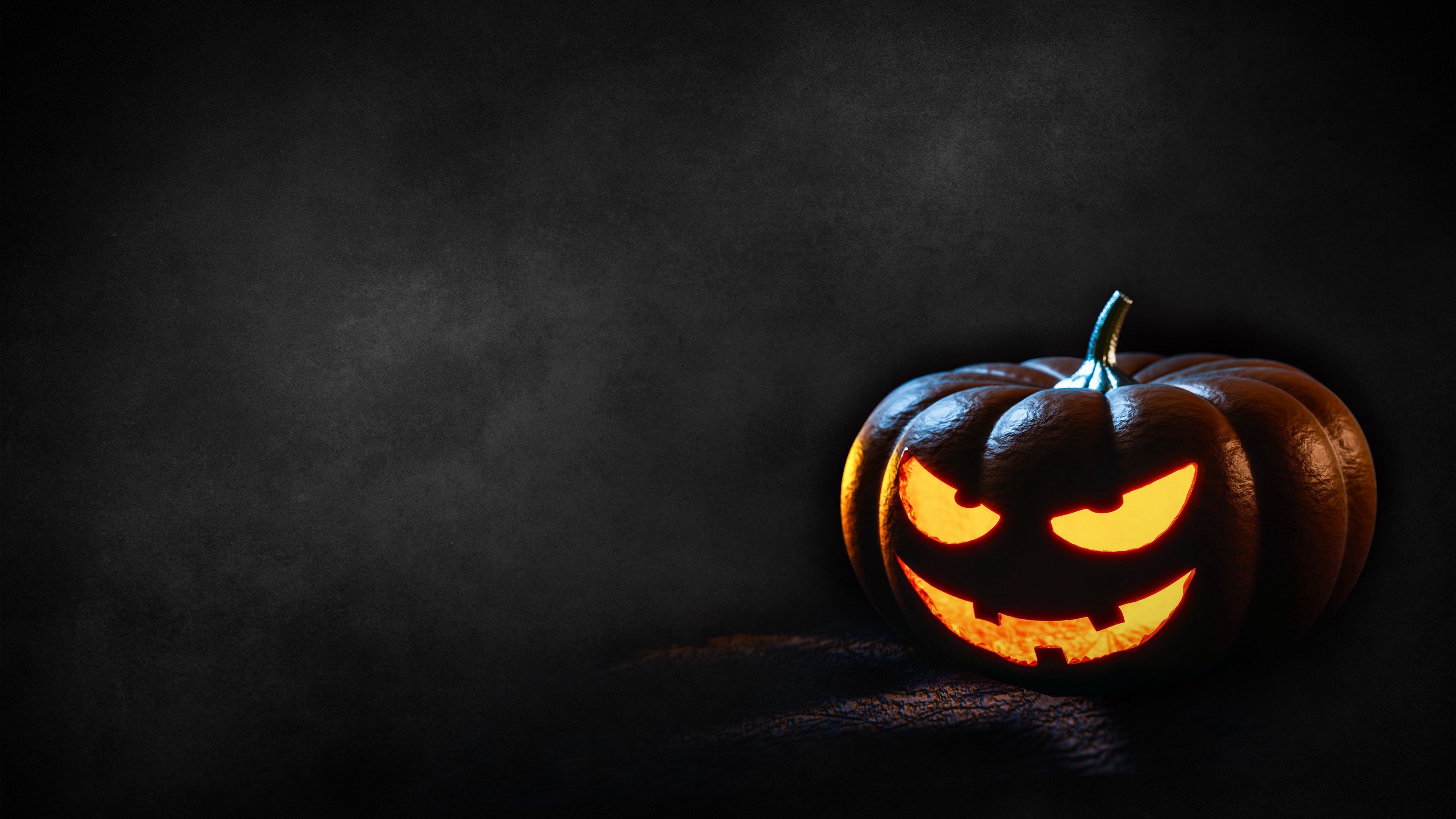 4K 16 9 Halloween Wallpaper
