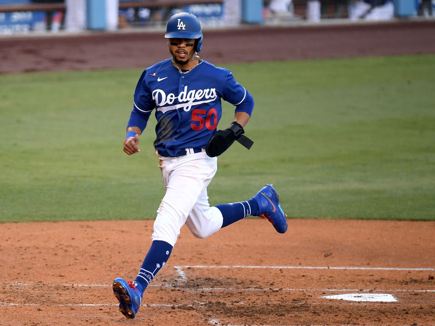 Mookie Betts, Dodgers reportedly 'closing in' on contract extension Blue LA