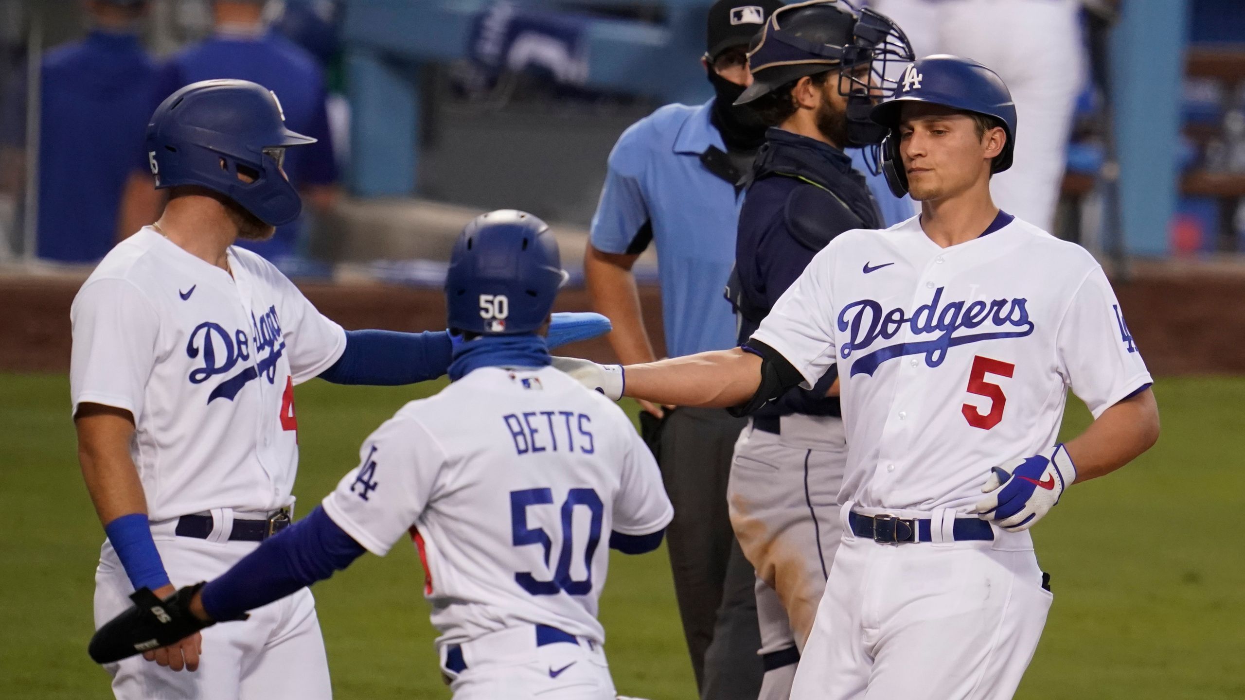 Seager Brothers Go Deep, Dodgers Rally Past Mariners 11 9