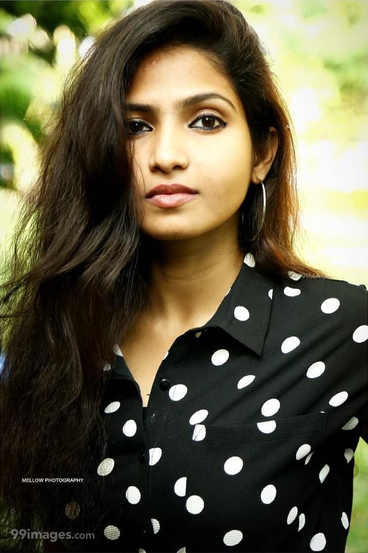 Venba Hot HD Photo & Wallpaper for mobile Download, WhatsApp DP (1080p, 4k) (746x1121)