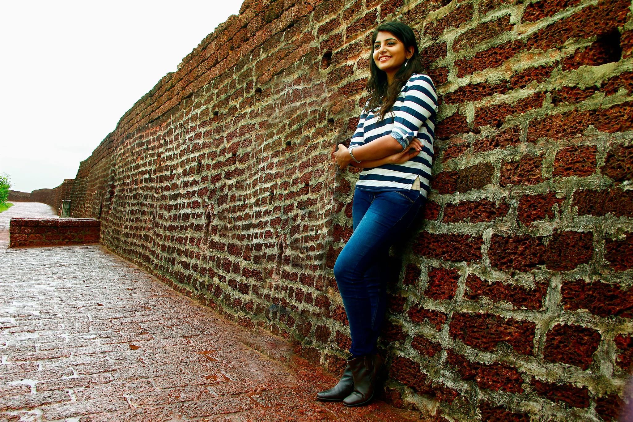 Sahasam Swasaga Sagipo Telugu Movie Stunning Photo Stills Gallery