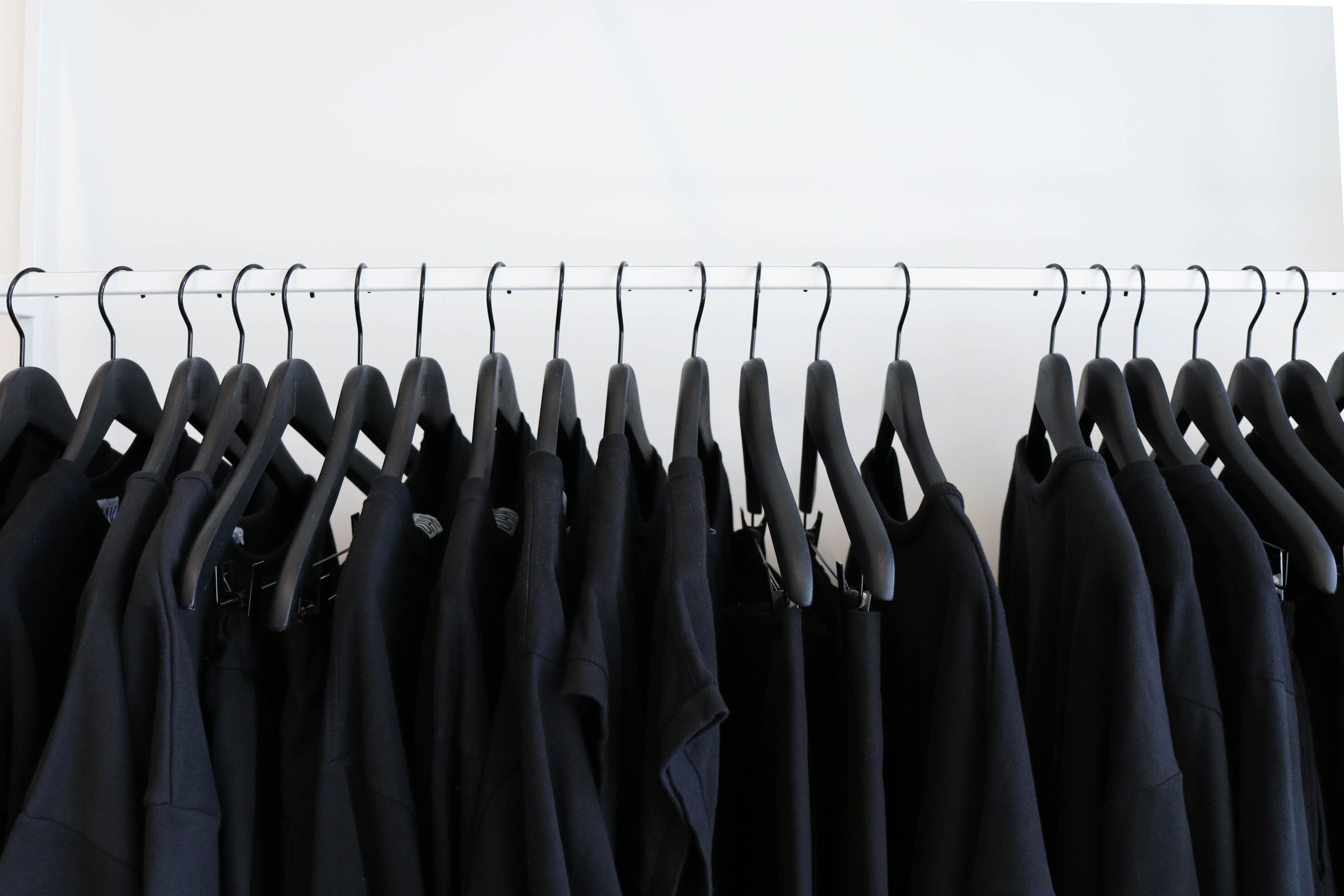 3984x2656 #rack, #black and white, #t shirt, #black, #fashion, #same, #repetition, #clothing, #shirt, #PNG image, #apparel, #tshirt, #hanger, #top. Mocah.org HD Desktop Wallpaper