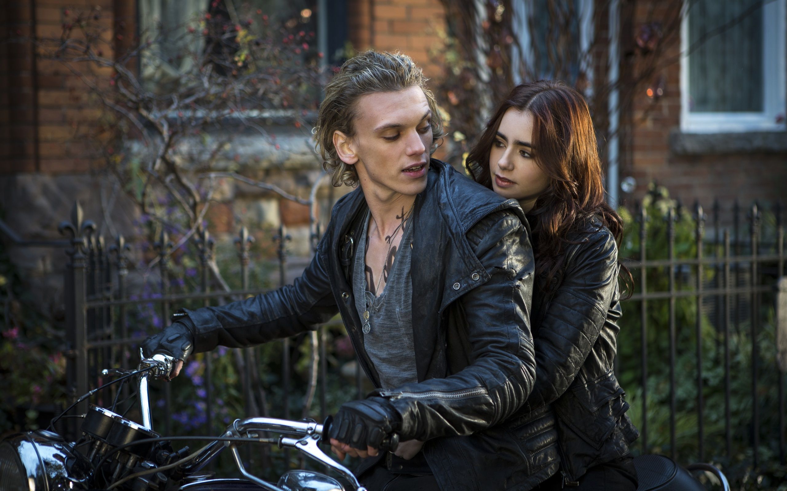 Wallpaper The Mortal Instruments: City of Bones, Lily Collins, Jamie Campbell Bower 2560x1600 HD Picture, Image
