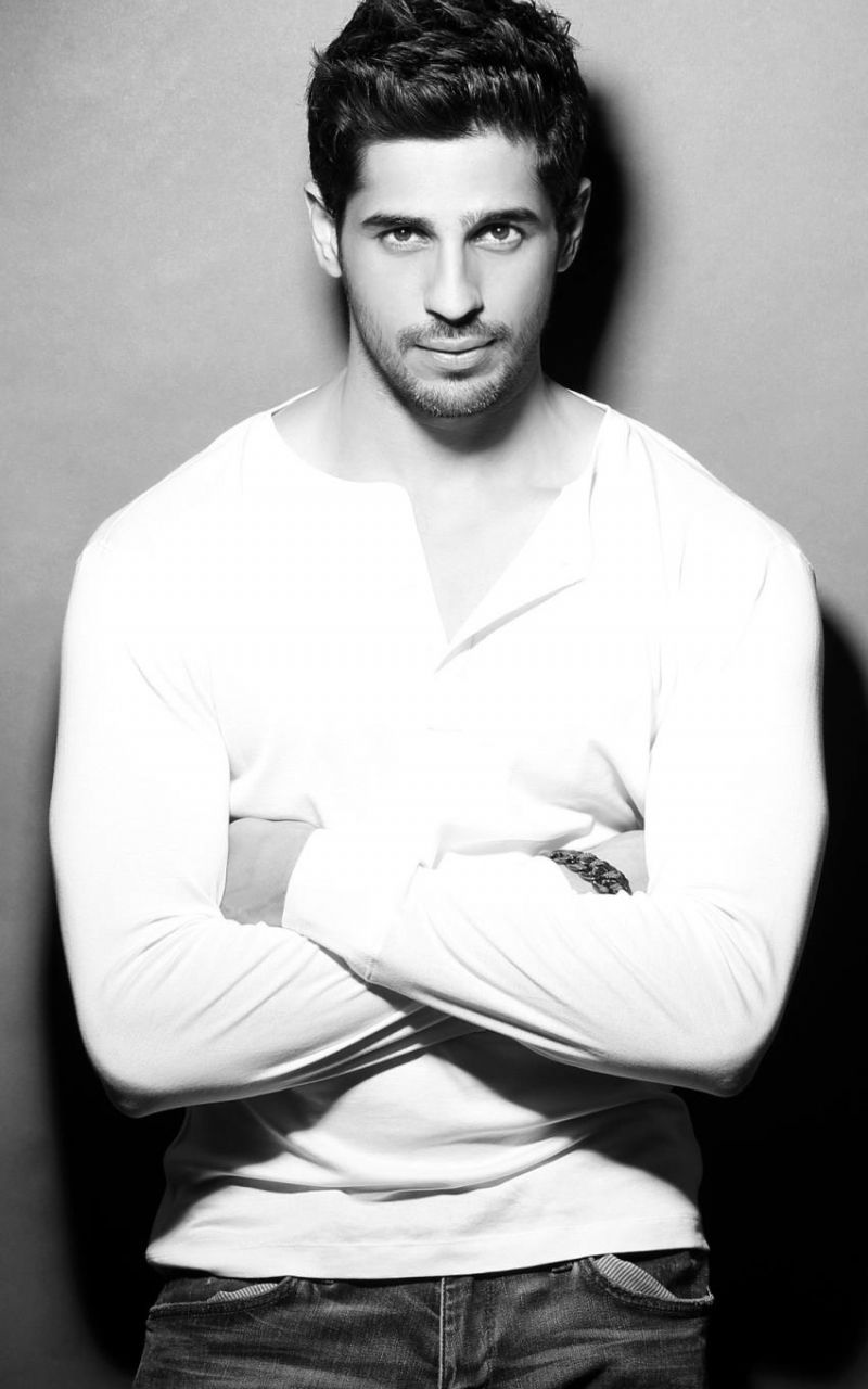 Free download Siddharth Malhotra White T Shirt With Black And White HD Wallpaper [850x1511] for your Desktop, Mobile & Tablet. Explore Sidharth Malhotra Wallpaper. Sidharth Malhotra Wallpaper