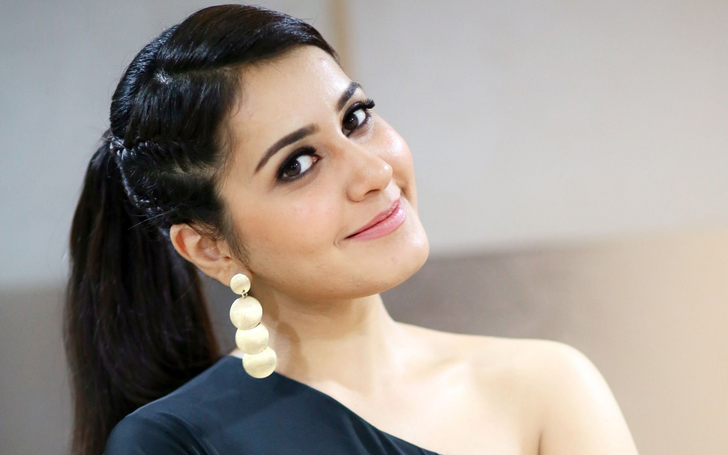 Wallpaper Rashi Khanna, Indian actress, 4K, Celebrities / Indian,. Wallpaper for iPhone, Android, Mobile and Desktop