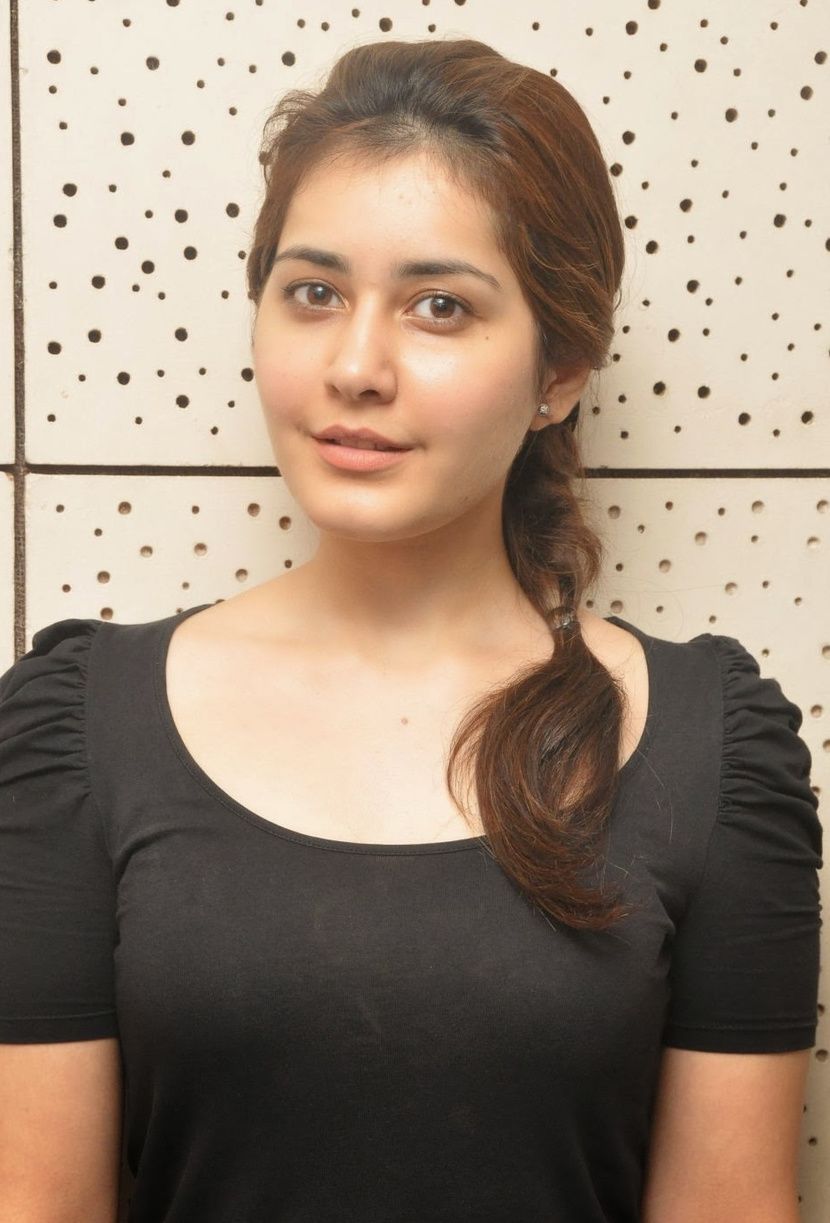 Actress Rashi Khanna Recent HD Image, Rashi Khanna Wallpaper Picture Photo Collection Whatsapp Status