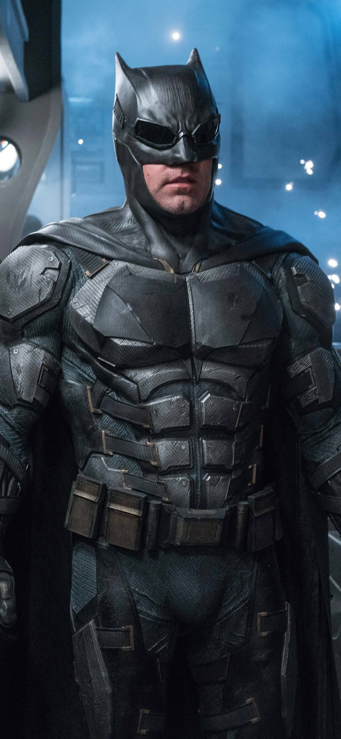 Ben Affleck As Batman In Justice League 8k iPhone XS, iPhone iPhone X HD 4k Wallpaper, I. Affleck batman, Ben affleck batman, Ben affleck batman suit
