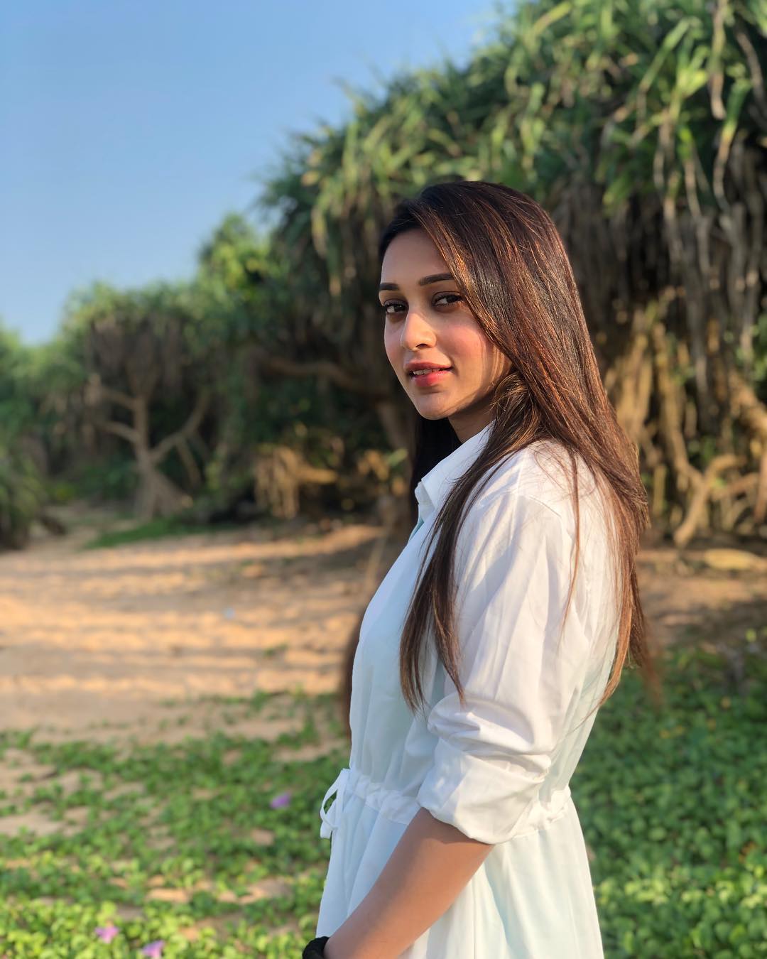 Cute Mimi Chakraborty HD Wallpaper & 1080p HD Image