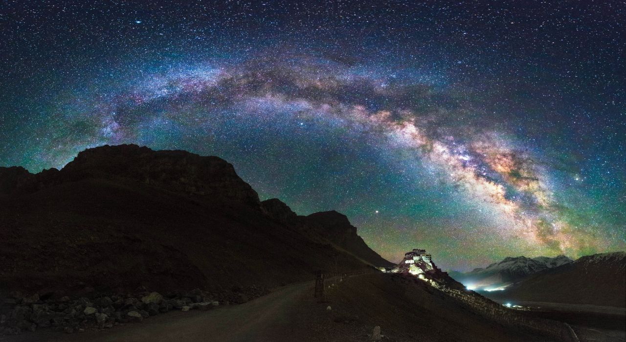 Beautiful image show the Tibetan sky at night in the Himalayan mountains. Photo, Mountain photo, Night skies