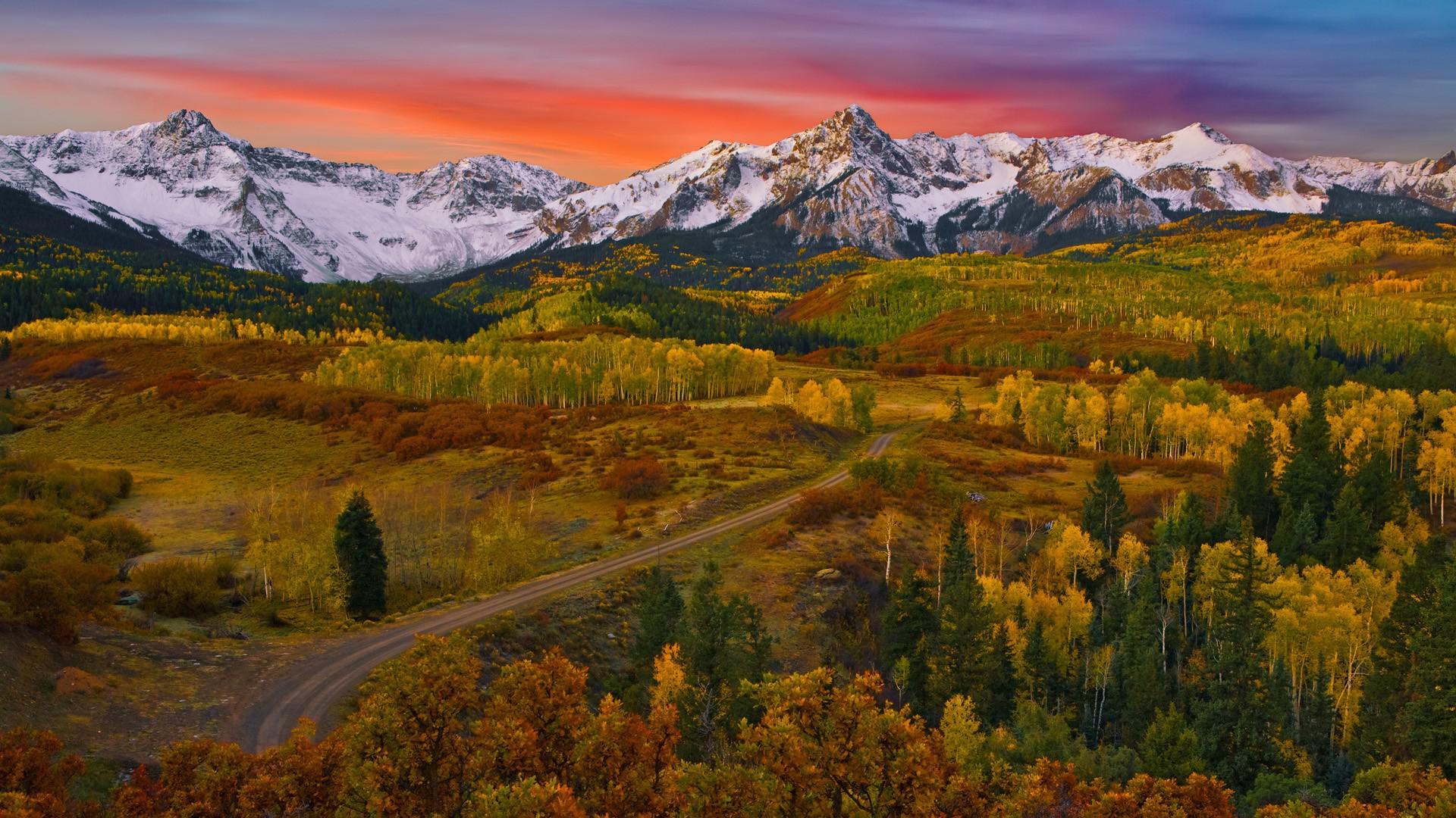 Max HD. Autumn Mountain Sunrise.9 kbytes, v.8.6