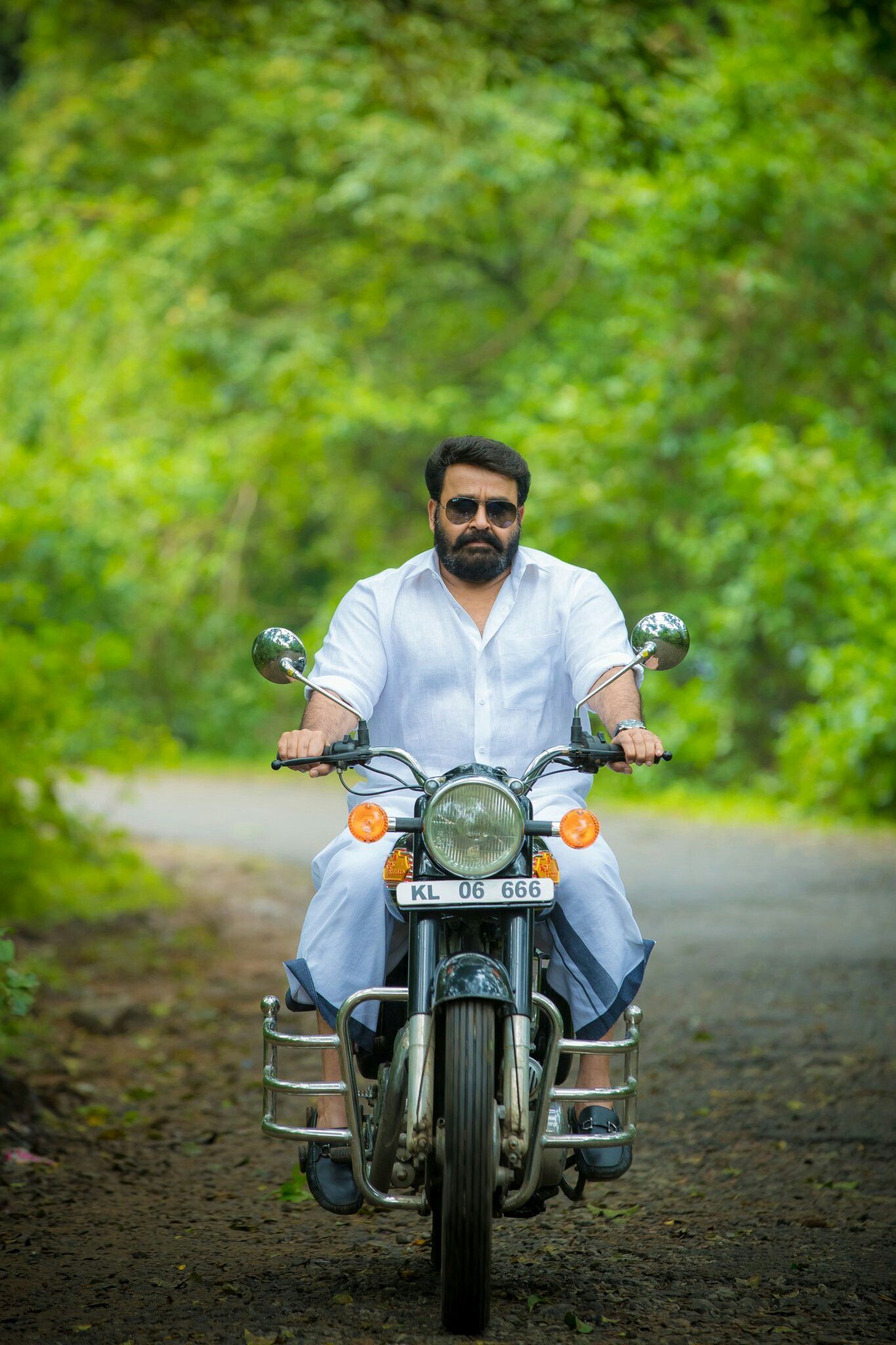 Mohanlal lucifer. Actors image, Actor photo, HD photo